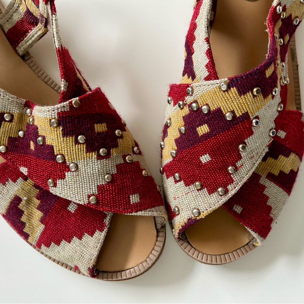 Mochari Sandals• Sz 6 - Picture 5 of 16